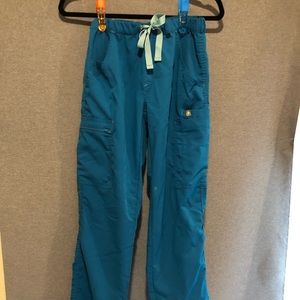 Figs Yola scrubs size Small